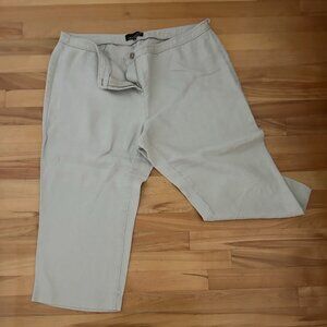 Linen pants by Laura plus in beige